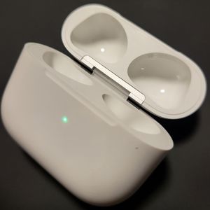 Genuine Apple AirPods 3rd generation-Case Only replacement AirPod charging case.